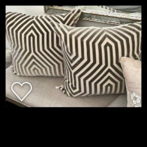 Pair of 20” Schumacher Mary McDonald Vanderbilt Pillow Covers